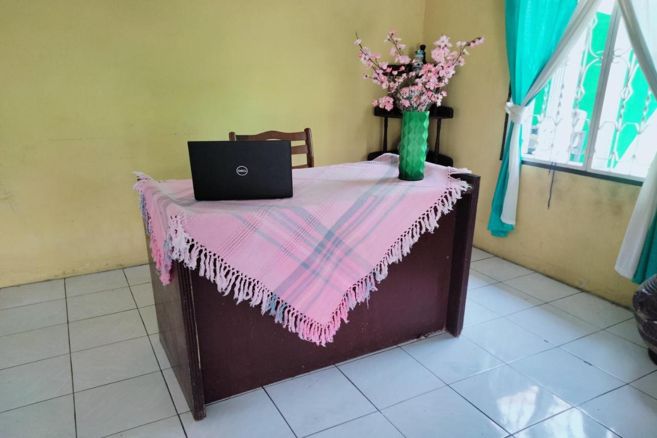 Spot On 93104 Barak Tambunan Nearbelawan Port Medan Extérieur photo
